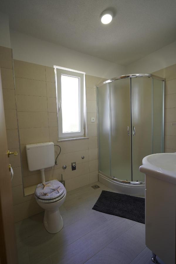 Studio Apartman M&F Apartment สปลิท ภายนอก รูปภาพ